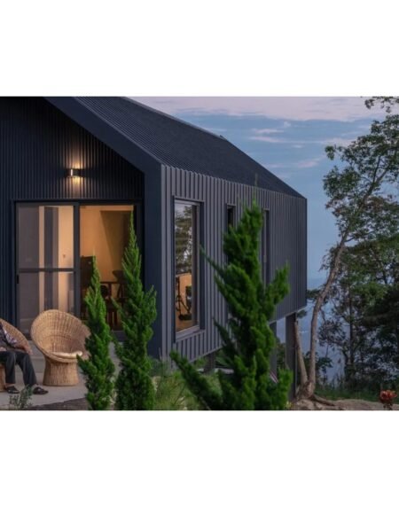 T3 Living Container – 72m2, Espacioso, Diseño Moderno y Terraza