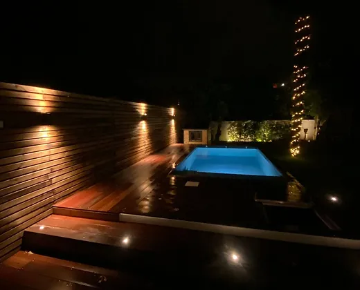 Piscina Plus en Contenedor – Elegancia y Practicidad en 5 Metros